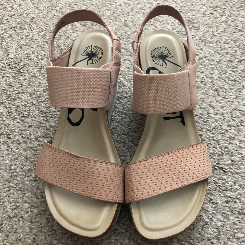 Moon Child in Warm Pink Sandals